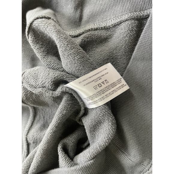 Women's Wildfox Graphic Broken Heart Print Crewneck Sweater Gray Size Medium - Picture 15 of 15